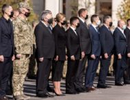 Президентське подружжя вшанувало пам’ять загиблих унаслідок катастрофи літака Ан-26