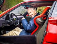80-летний пенсионер каждый день ездит на Ferrari F40