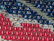 15 тысяч плюшевых мишек смотрели футбол на стадионе