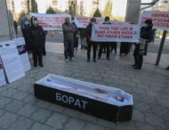 В Казахстане «похоронили» Бората
