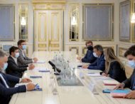 Президент обговорив з очільником МКЧХ питання взаємного звільнення полонених, пошук зниклих безвісти та розмінування на Донбасі