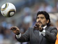 Футбольная легенда Аргентины Диего Марадона перенес операцию на головном мозге