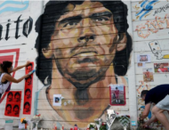 Президент Аргентины объявил трехдневный траур в связи со смертью легендарного футболиста Марадоны