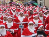 В Михендорфе по улицам пробежали сотни Санта-Клаусов