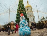 В Киеве установили «коронавирусного» снеговика