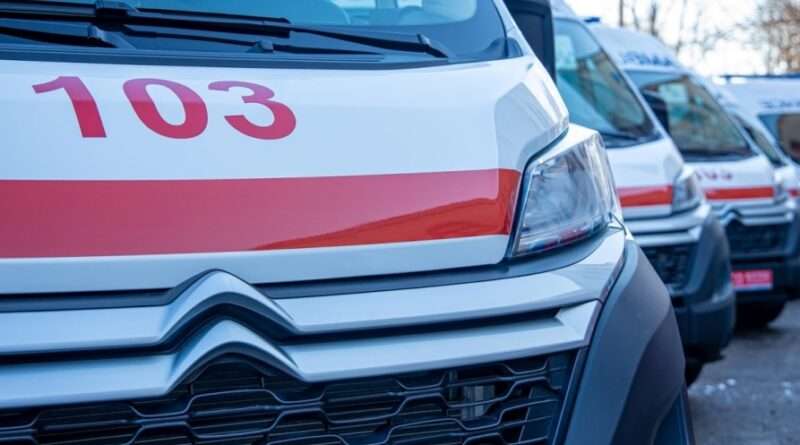 На Дніпропетровщині станція екстреної меддопомоги отримала 12 «швидких» (фото) На Дніпропетровщині станція екстреної меддопомоги отримала 12 «швидких» (фото)