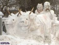 Черкащанин лепит удивительные скульптуры из снега