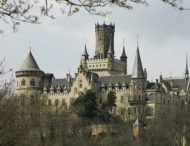 Немецкий принц подал в суд на собственного сына из-за продажи замка за 1 евро