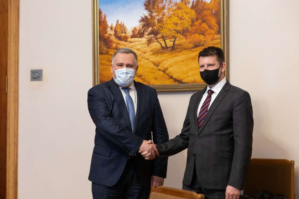 Ігор Жовква обговорив з держсекретарем МЗС Естонії безпекову ситуацію на Донбасі Ігор Жовква обговорив з держсекретарем МЗС Естонії безпекову ситуацію на Донбасі