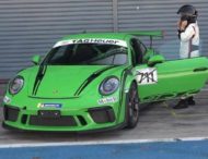 Бабушка на Porsche 911 GT3 RS срезала углы итальянской трассы