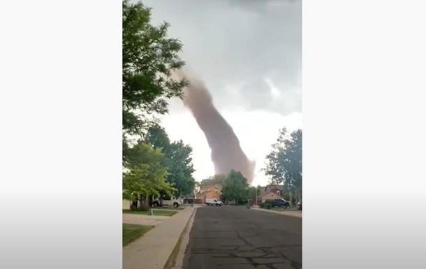 Мощнейший торнадо пронесся в американском штате Колорадо Мощнейший торнадо пронесся в американском штате Колорадо