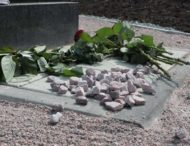 На Дніпропетровщині встановили пам‘ятний знак жертвам Голокосту (фото)