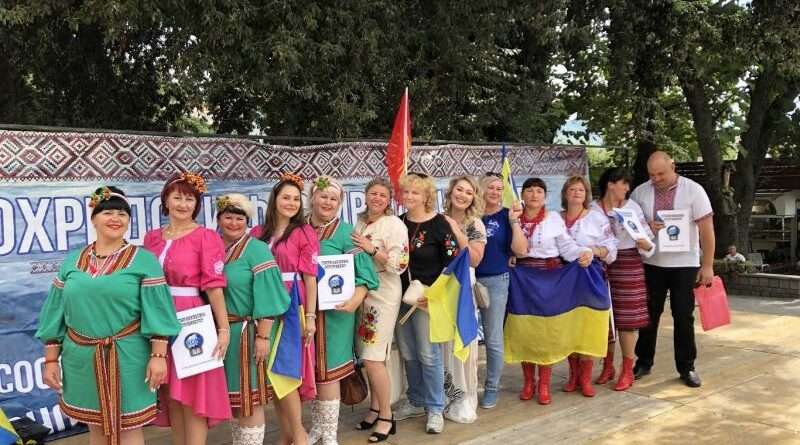 Етнографічні колективи Дніпропетровщини взяли участь у міжнародних фестивалях Етнографічні колективи Дніпропетровщини взяли участь у міжнародних фестивалях