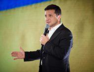 Україна сьогодні є суб’єктною на міжнародній арені, першою за цифровізацією й будівництвом доріг, і цим потрібно пишатися – Президент на зустрічі з депутатами «Слуги Народу»