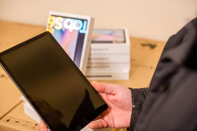 Школяри Дніпропетровської області отримають сучасні гаджети Школяри Дніпропетровської області отримають сучасні гаджети