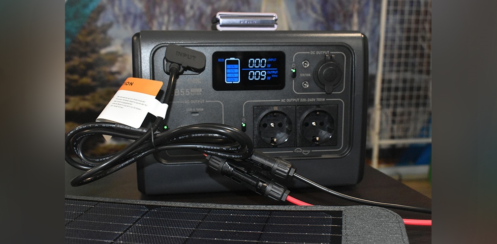 Громади Дніпропетровщини отримали 12 мобільних сонячних станцій від міжнародних партнерів Громади Дніпропетровщини отримали 12 мобільних сонячних станцій від міжнародних партнерів