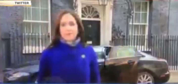 Репортер sky news раптово зникла з кадру у прямому ефірі (відео) Репортер sky news раптово зникла з кадру у прямому ефірі (відео)