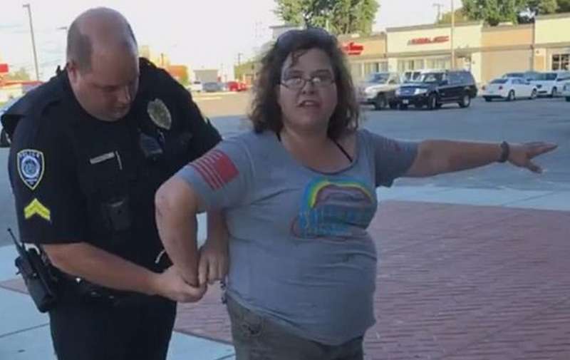 Американка примудрилася «викрасти» викрадене в неї авто (ВІДЕО) Американка примудрилася «викрасти» викрадене в неї авто (ВІДЕО)