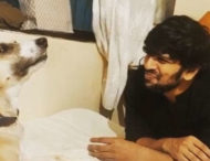 Індієць заспівав із собакою і став зіркою мережі (відео)