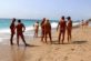 В Іспанії у нудистів виникла проблема: на їх пляжі почали приходити люди в купальниках