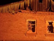 У Нікополі через нічний ворожий обстріл пошкоджені будинки 