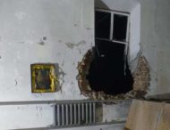 Через нічні обстріли на Нікопольщині пошкоджені церква та будинки 