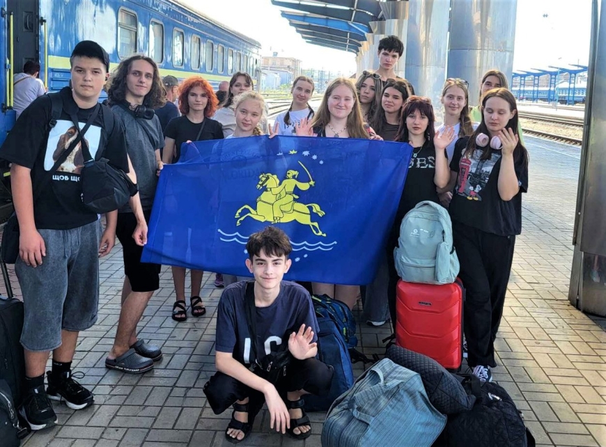 Обдаровані діти з Нікополя відпочили в Калуші в межах проєкту «Пліч-о-пліч – згуртовані громади» Обдаровані діти з Нікополя відпочили в Калуші в межах проєкту «Пліч-о-пліч – згуртовані громади»