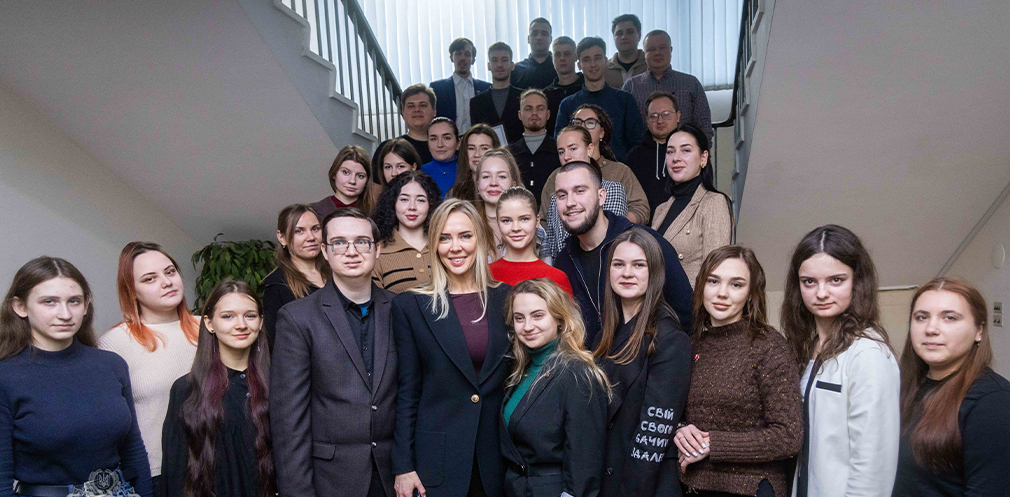 Молодіжна рада при Дніпропетровській ОВА підбила підсумки роботи за 2025 рік Молодіжна рада при Дніпропетровській ОВА підбила підсумки роботи за 2025 рік