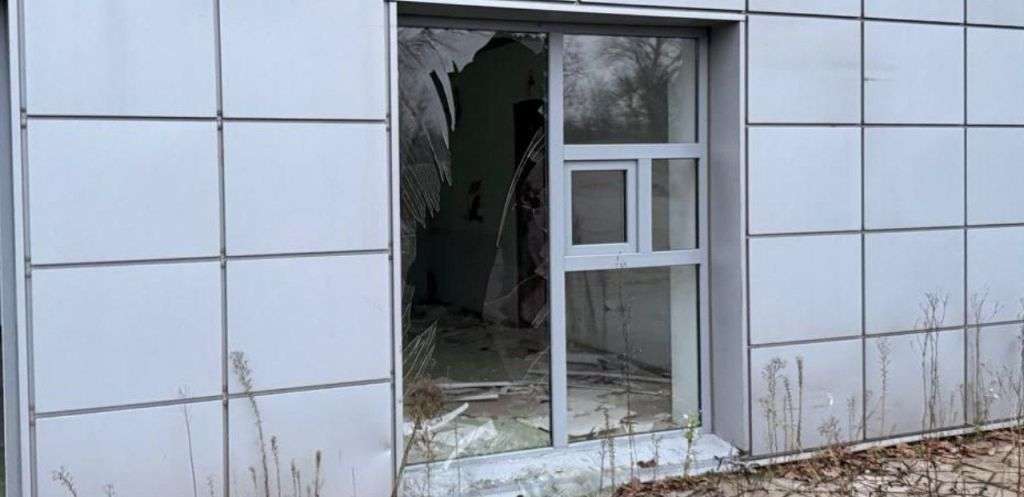 Внаслідок обстрілів росіян на Нікопольщині постраждали двоє місцевих Внаслідок обстрілів росіян на Нікопольщині постраждали двоє місцевих