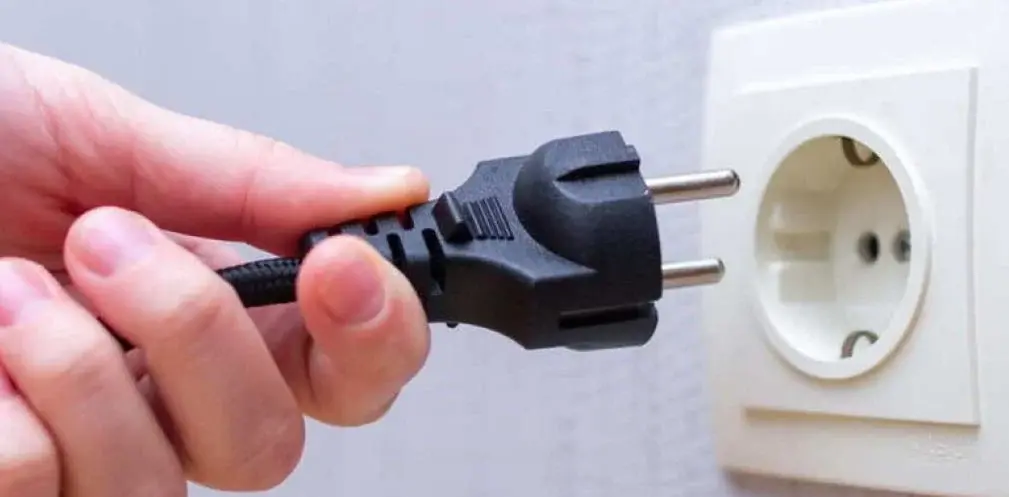 Споживати ощадливо та не вмикати все одразу: мешканцям Дніпропетровщини нагадали, як підтримати енергосистему