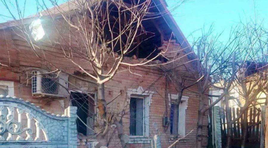 Через ворожі атаки на Дніпропетровщині постраждали троє людей Через ворожі атаки на Дніпропетровщині постраждали троє людей