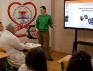 Понад 420 інтерактивних панелей, комп’ютерів та ноутбуків отримала від партнерів з Японії 