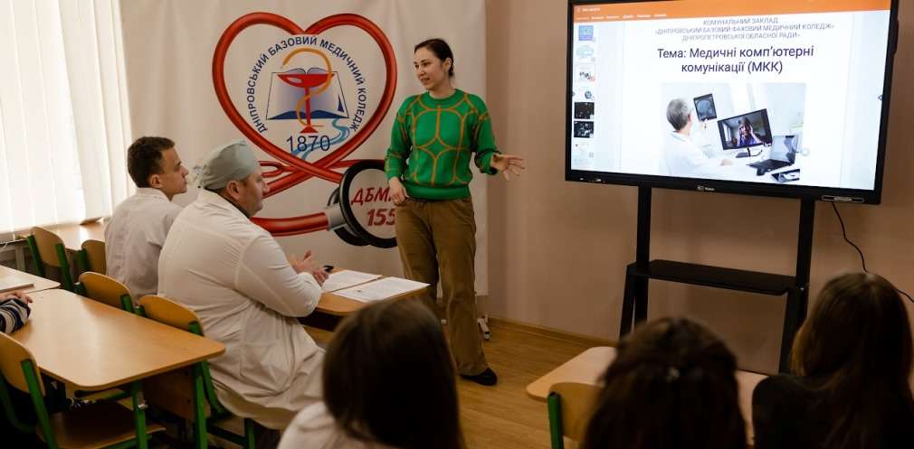 Понад 420 інтерактивних панелей, комп’ютерів та ноутбуків отримала від партнерів з Японії Понад 420 інтерактивних панелей, комп’ютерів та ноутбуків отримала від партнерів з Японії