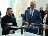 Володимиру Зеленському та Фрідріху Мерцу продемонстрували сім видів дронів, вироблених на українсько-німецьких підприємствах