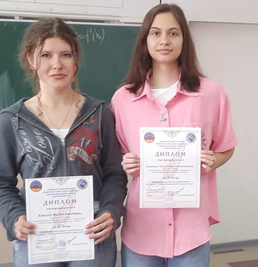 Ліцеїстки з Покрова серед кращих юних українознавців Ліцеїстки з Покрова серед кращих юних українознавців