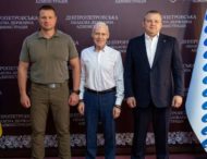Допомога переселенцям і взаємодія з громадами: як працює перше представництво Асоціації прифронтових міст та громад у Дніпрі