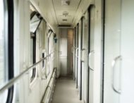 Як діяти на станції та у потязі: залізничники Дніпропетровщини нагадали правила безпеки під час повітряної тривоги