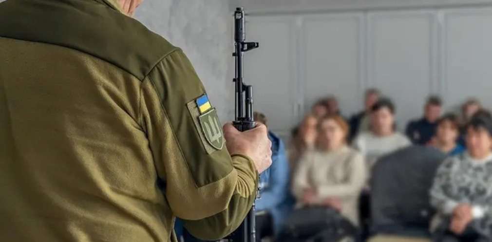 Понад 2 тисячі мешканців Дніпропетровщини пройшли підготовку до національного спротиву Понад 2 тисячі мешканців Дніпропетровщини пройшли підготовку до національного спротиву