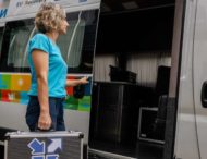 Цифрова валіза: на Дніпропетровщині з початку року працівники ЦНАП надали понад 1000 виїзних адмінпослуг 