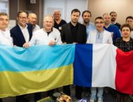 Французькі лікарі допомогли медикам Дніпропетровщини прооперувати тяжких поранених військових та цивільних
